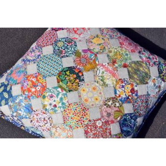 Postcard Project #7 Snowball by Jen Kingwell