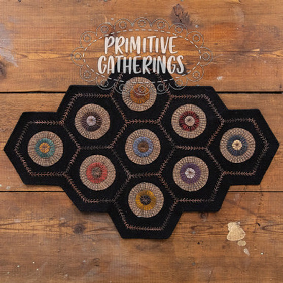 Kit and Pattern for Old Friends Table Mat PRI-792 W