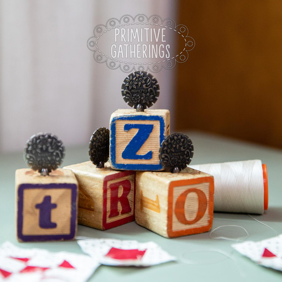 Clover Thread Cutter Blocks