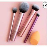 Real Techniques Everyday Essentials Brush Kit - 5pc