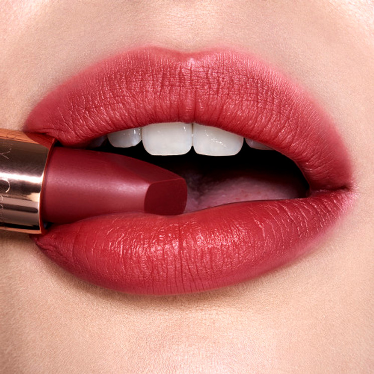 Charlotte Tilbury Matte Revolution - walk of no shame