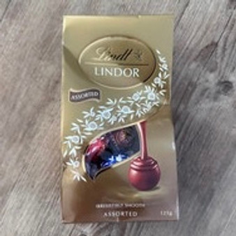 bag of Lindt assorted chocolates 125g.