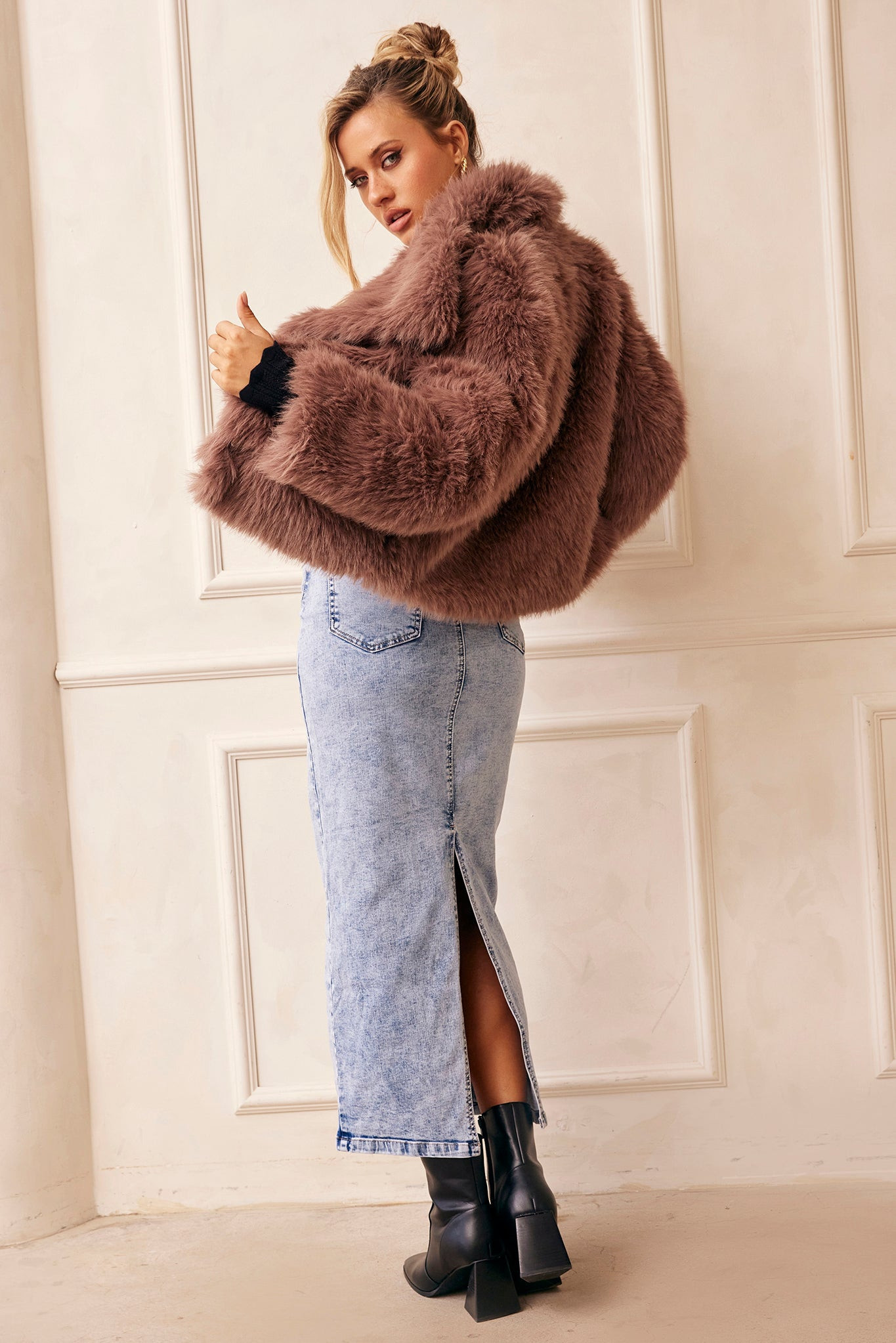 Dreaming Of Travel Faux Fur Jacket - Mocha | Sage and Paige AUS.