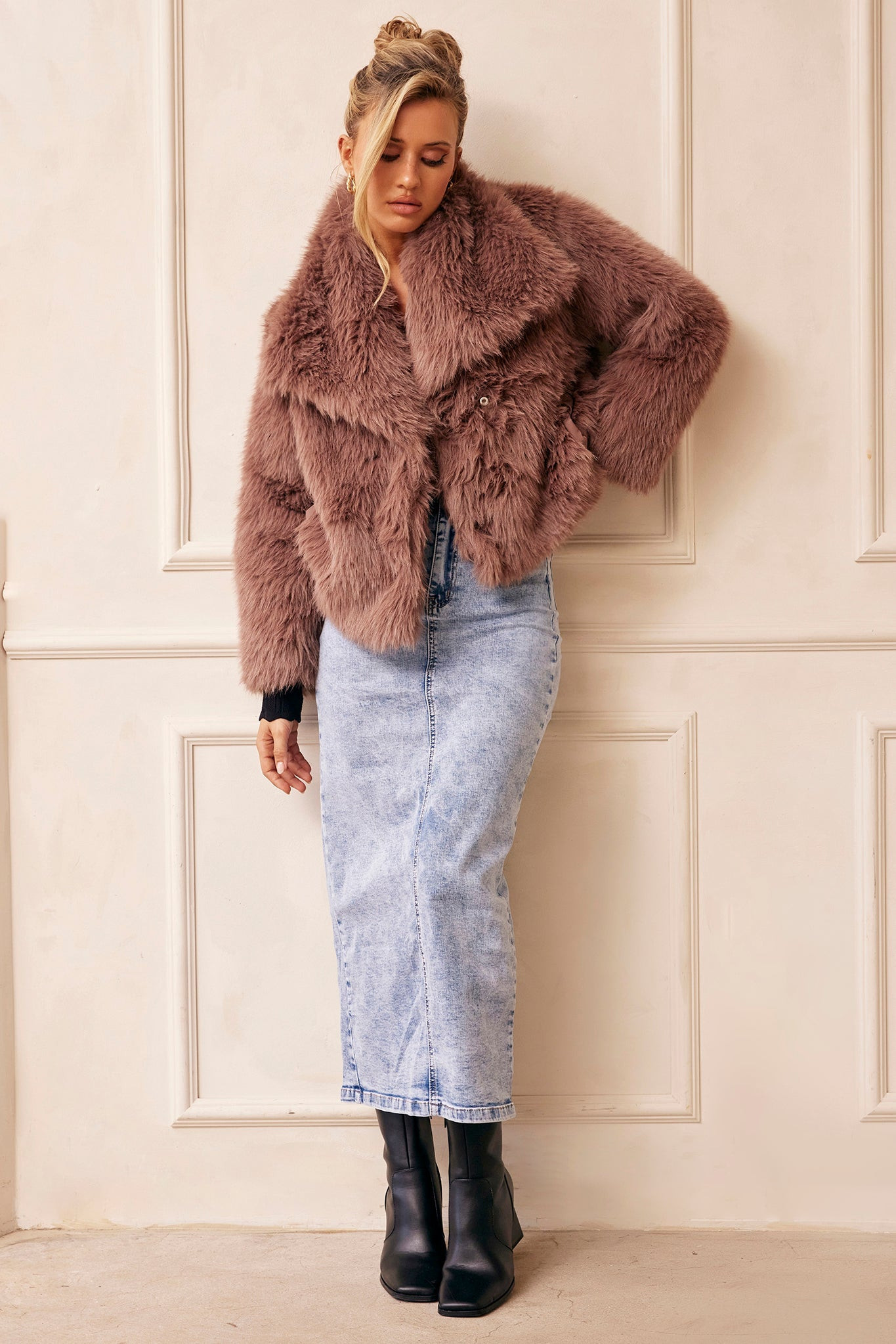 Dreaming Of Travel Faux Fur Jacket - Mocha | Sage and Paige AUS.