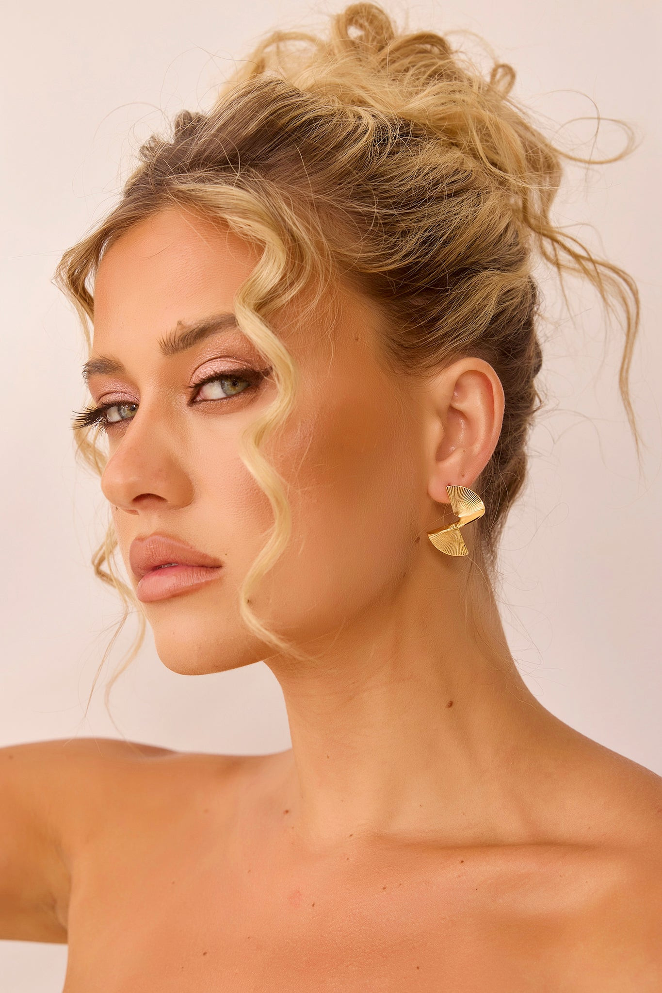 Go To Earrings - Gold | Sage and Paige AUS.