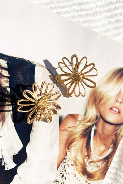 Kiss the Sun Earring | Sage and Paige AUS. Kiss the Sun Earring | Sage and Paige AUS.