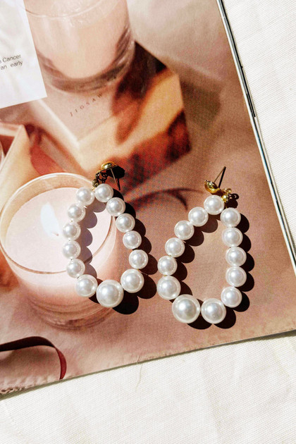 Pearl Perfection Earrings - White | Sage and Paige AUS.