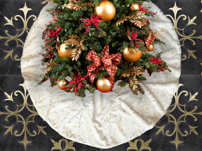 Luxurious Christmas Tree Skirt by Sade New York