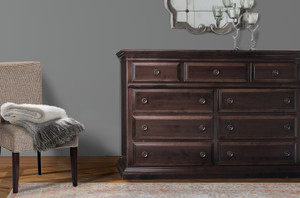 Wollersheim 9 Drawer Dresser