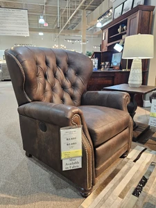 20% Off - 522 Motorized Recliner in Leather