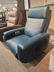 20% Off - M0032 Swivel Recliner in Leather