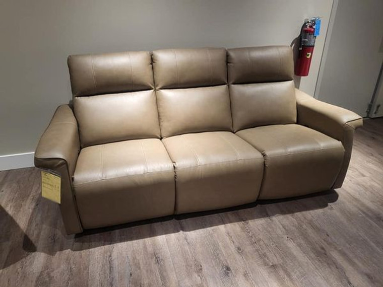 40% Off - 4022 Reclining Sofa in Leather