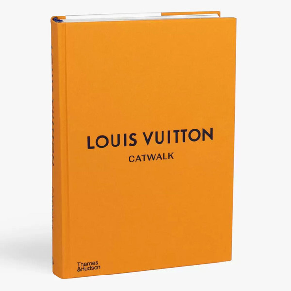 Louis Vuitton Themes & Hudson Catwalk The Complete Fashion Collection Designer