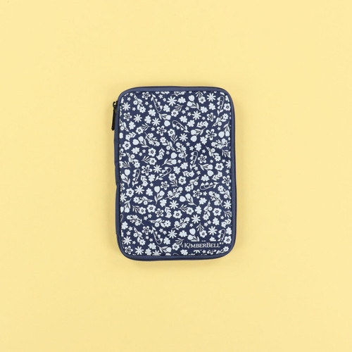USB CASE NAVY FLORAL