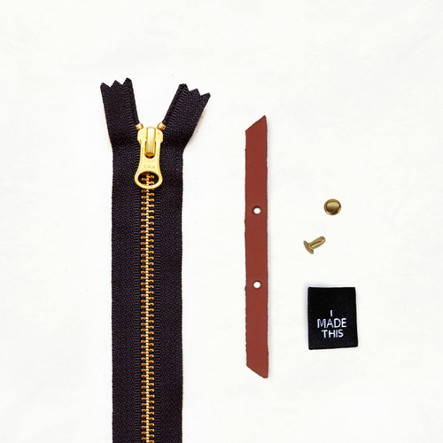 KIT ALBERTA CHESTNUT LEATHER ANTIQUE BRASS
