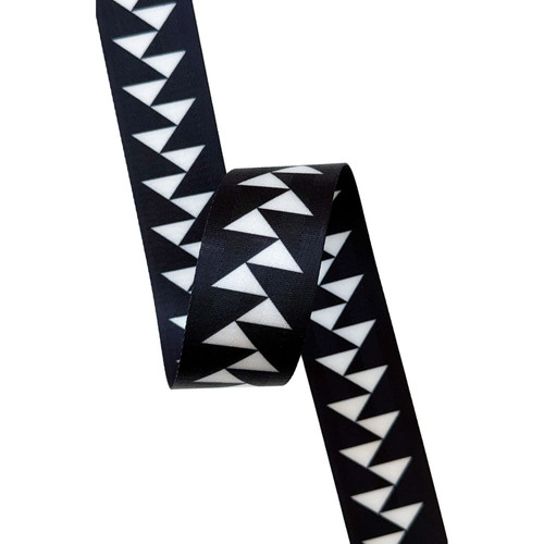 WEBBING NYLON 2"12yd FLYING GEESE BLACK WHITE