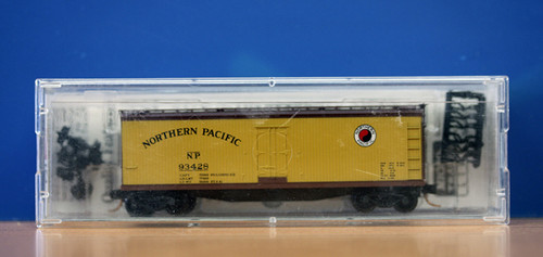 MicroTrains - 04900260 - Double Sheathed Wood Reefer