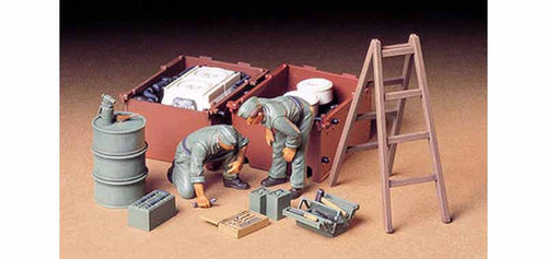 TAM - 35180 - German Tank Maintenance Crew