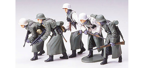 TAM - 35256 - Germ Assault Infantry w/ Winter Gear