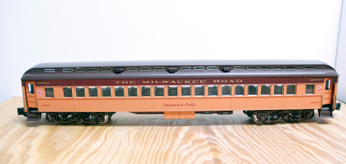 ART-31303 - 18 - Coach 'Chippewa Falls' CMSTP&P - MILW