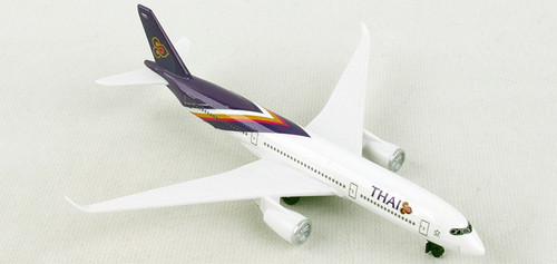 Real Toys - THAI Airways