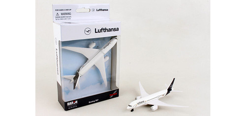 Real Toys - Lufthansa B787