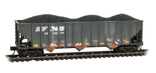 MicroTrains - 983105111 - 100-Ton 3-Bay Open (Weathered) 2pk w/ Coal Load - NS