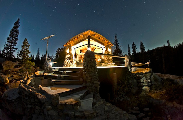 Watch it Wednesday: Off-Grid Snowboarders Cabin