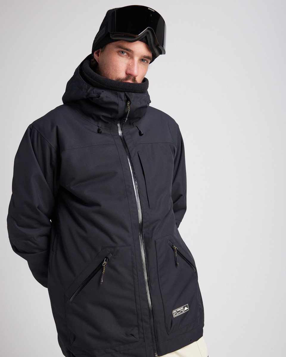 Yuki Northbound Jacket - Black | The Mountain Garage