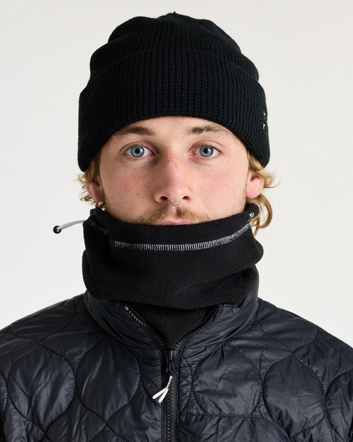 Yuki Threads Neck Doona - Black