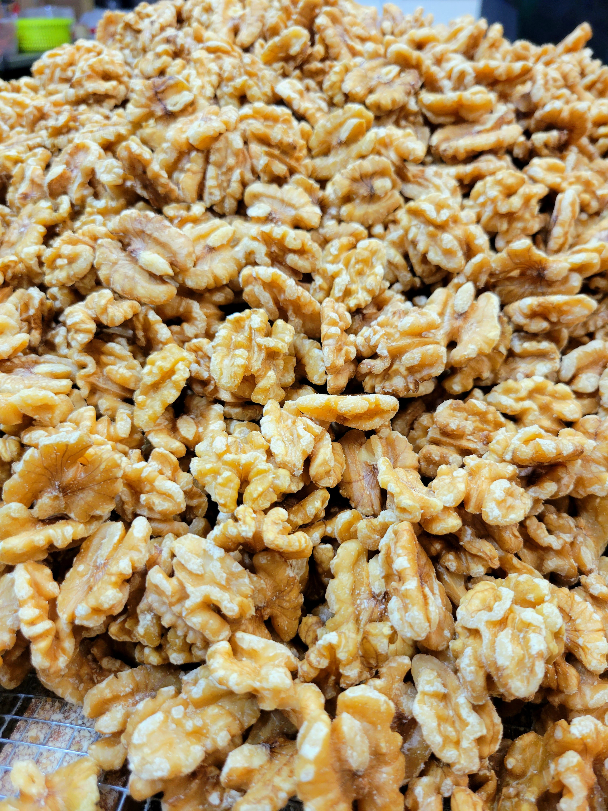 Naturally Grown Walnuts (Bulk)