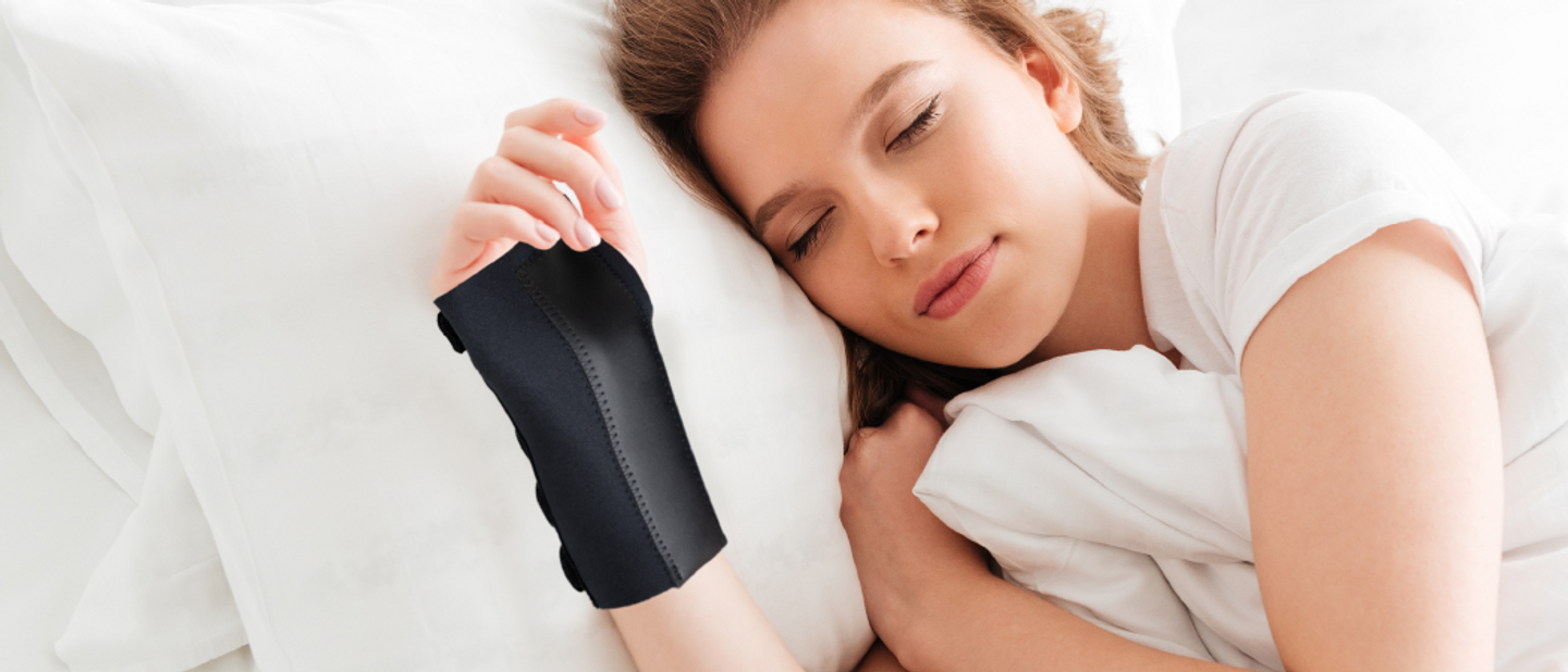 Breathable Wrist Support with Metal Splint