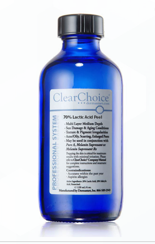 CLEAR CHOICE 70% CryoProtective Lactic Acid- pH1.7
CÔNG DỤNG:
Peel da là một trong các phương pháp làm đẹp ít xâm lấn nhất hiện nay. Giúp cải thiện tình trạng da rõ rệt, và hiệu quả khả quan, đồng thời thật sự giúp người dùng trông trẻ và đẹp hơn mà không cần phải phẫu thuật đau đơn hay tiêm các hóa chất làm dầy vào cơ thể.
Phù hợp với các bạn muốn đẹp, nhưng ngại dao kéo tiêm chích, và làn da không có quá nhiều khuyết điểm, và dưới 70 tuổi.
70% CryoProtective Lactic Acid- pH1.7 là Dung dịch peel chuyên sâu dành cho những bạn da khỏe hay muốn peel da lên tầm của spa, hiệu quả nhanh hơn. Lưu ý, sản phẩm này không phải sản phẩm phổ thông.
Với thành phần chính là AHA (Alpha Hydroxy Acid), vẫn đủ an toàn và dịu nhẹ, thân thiện với da, giúp tẩy lớp tế bào chết trên da nhanh hơn, tác động thẳng vào vùng da cần điều trị, hiệu quả hơn những sản phẩm thông thường và cho kết quả cũng khả quan hơn, trong thời giàn nhanh hơn.
Phù hợp với mọi loại da.
AHA tan trong nước và dùng cho:
- Da lão hoá
- Da khô
- Da không đều màu, tàn nhang
- Da bị thô ráp
Chiết xuất AHA trong 70% CryoProtective Lactic Acid- pH1.7 tinh khiết, an toàn cho da, công thức phù hợp với cơ chế sinh học tự nhiên của da, giúp sản phẩm có hiệu quả hơn trong điều trị lão hóa da.
70% CryoProtective Lactic Acid- pH1.7, còn cực kì hữu hiệu trong điều trị nám da, đồi mồi, tàn nhang, sẹo mụn, và các nếp nhăn từ nông đến sâu.
Pseudoalteromonas Ferment Extract: chiết xuất tảo biển sạch từ vùng biển sâu giúp đẩy nhanh tiến trình hồi phục da, và trẻ hóa da, nối lại các mô liên kết bị đứt gãy dưới da.
LƯU Ý CẦN DÙNG THÊM NHỮNG SẢN PHẨM SAU ĐỂ ĐẠT ĐƯỢC KẾT QUẢ TỐT NHẤT VÀ NHANH NHẤT KHI PEEL DA VỚI 70% CryoProtective Lactic Acid- pH1.7
*Các sản phẩm hỗ trợ tiền peel da do Emma Skincare gợi ý. (tùy từng loại da sẽ có những sản phẩm phù hợp riêng).
*ClearChoice’s® Post Care kit để hỗ trợ chăm sóc da sau peel.
Có thể cân nhắc dùng thêm sản phẩm BOOSTER /ENHANCER At A Glance Reference Sheet