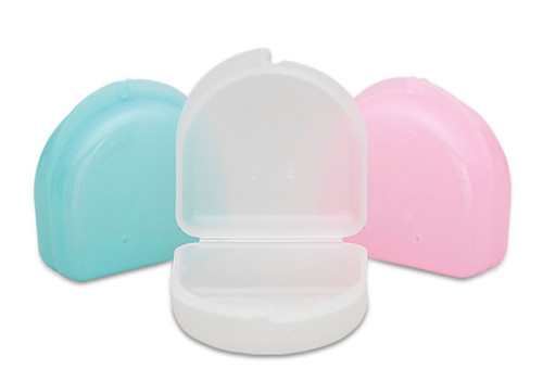 Glow in the dark retainer case Glow in the dark retainer case