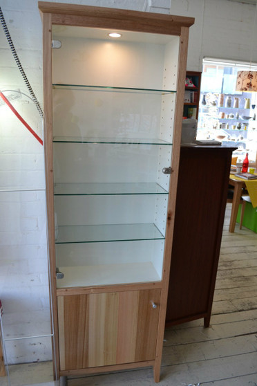 Ash display cabinet