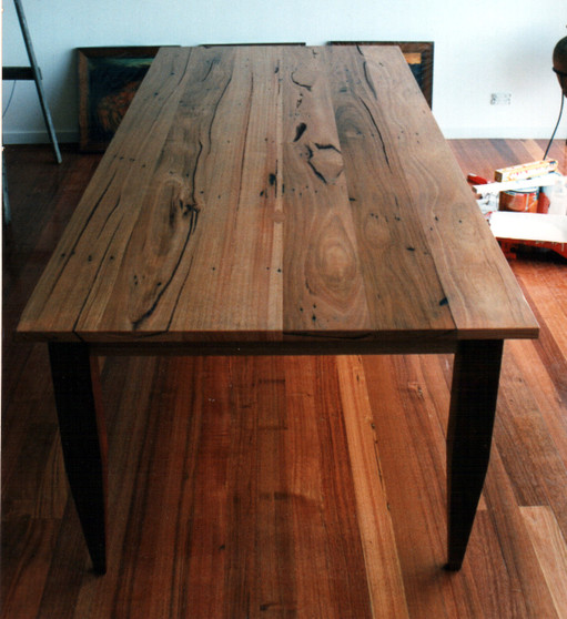 Crazy Ash table