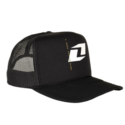 ONE INDUSTRIES Vert Trucker Hat - Black
