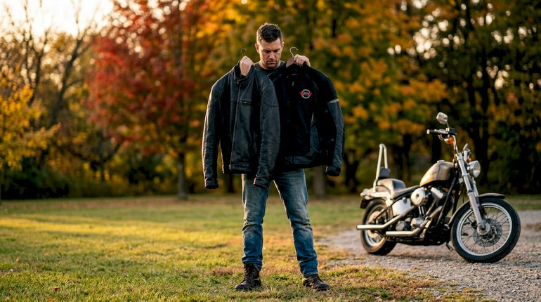 How to Choose Motorcycle Jacket Material for Riders