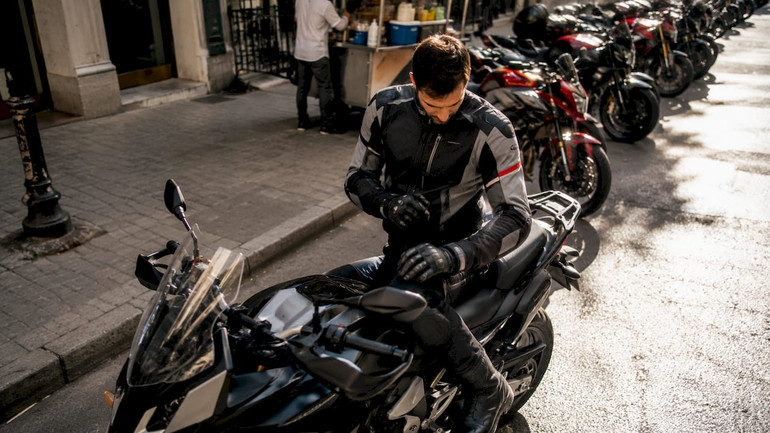Motorcycle Ergonomics: Rider Comfort and Control Guide