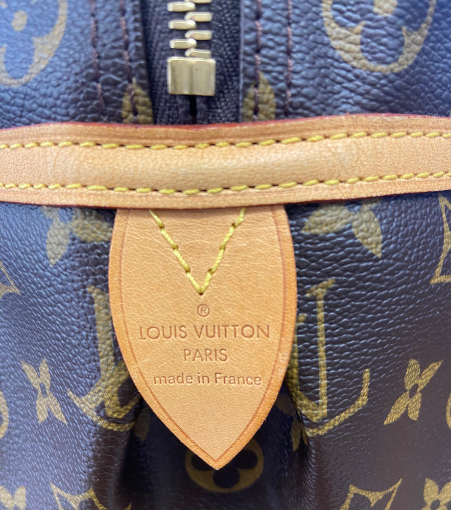 LOUIS VUITTON MONTORGUEIL GM Handbag Includes: ORIG LOCK & KEYS.