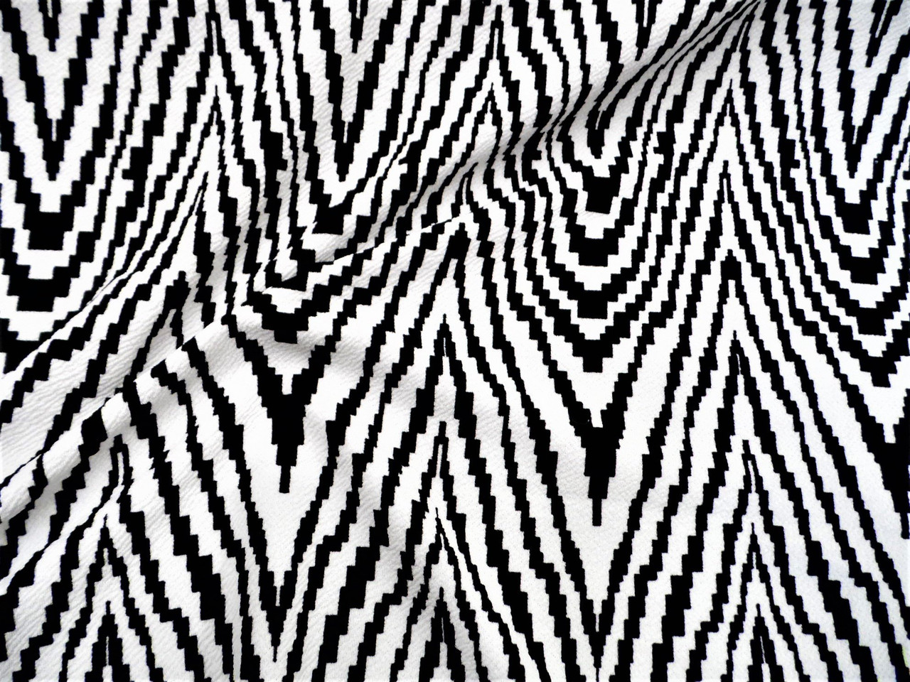 Printed Liverpool Textured 4 way Fabric Stretch Zig Zag White Black I602