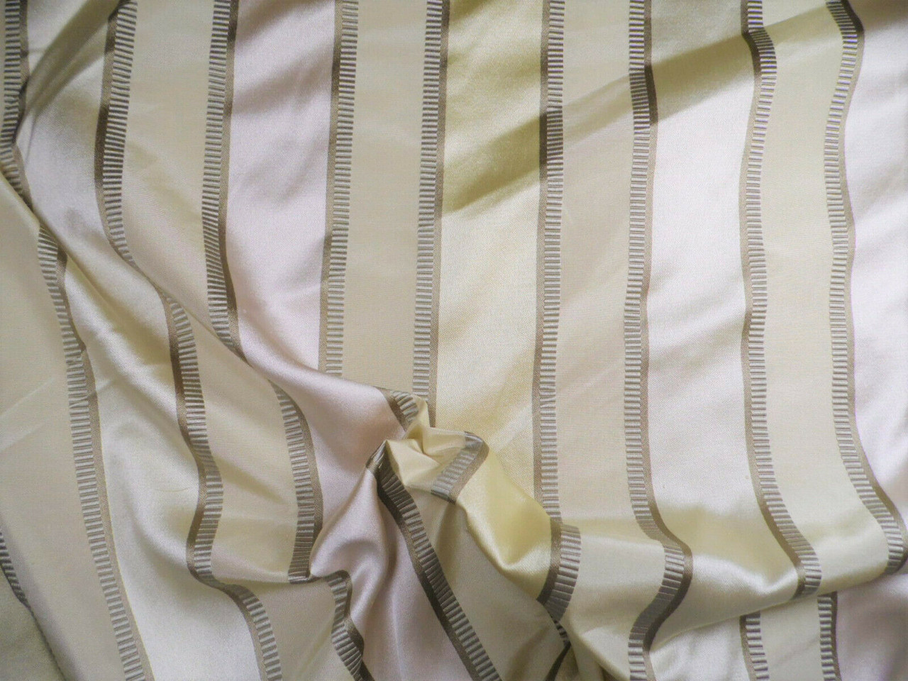 Fabric Robert Allen Beacon Hill 100% Silk Ivory Stripe Drapery HH43