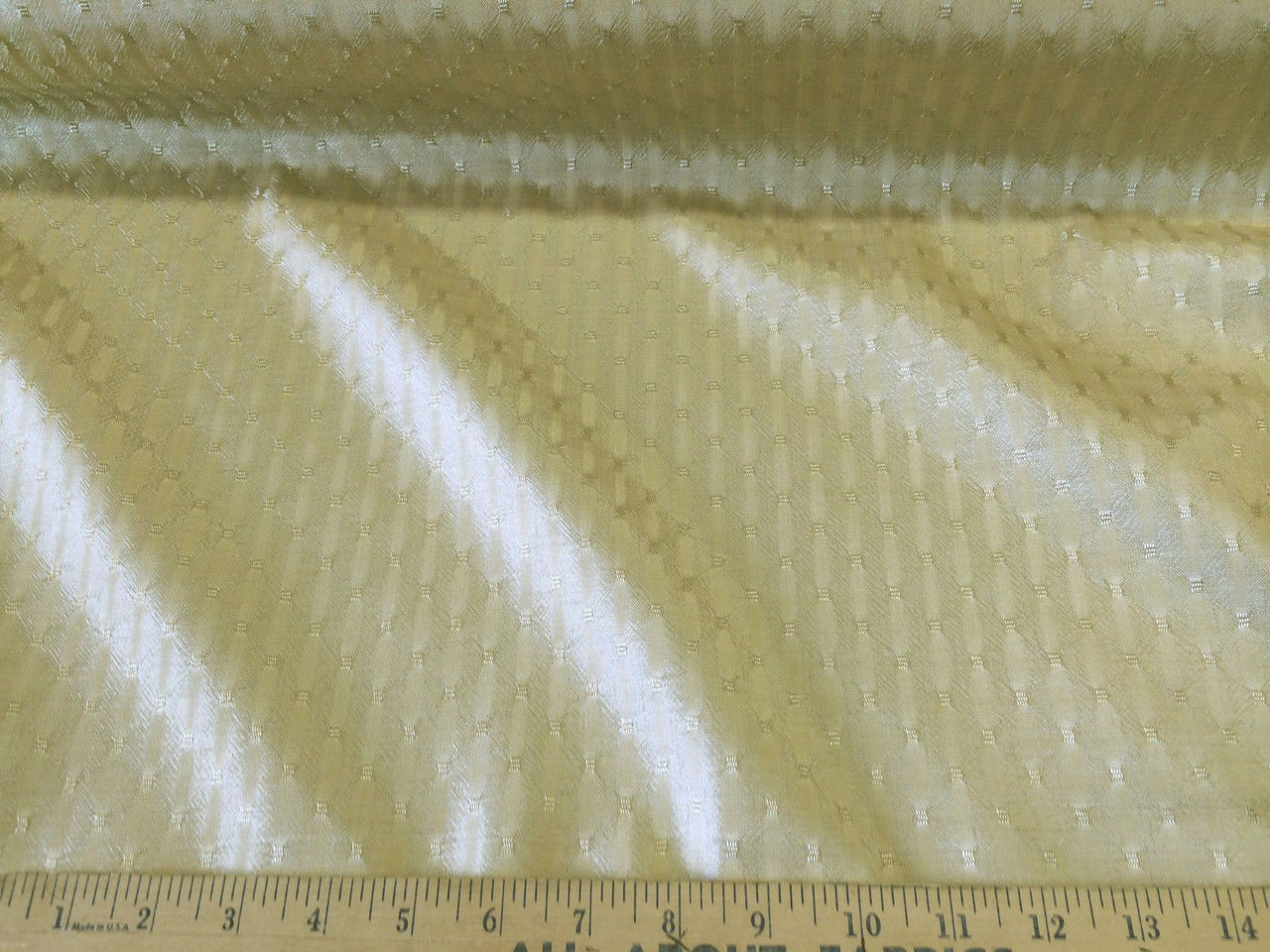 Discount Fabric Upholstery Drapery Jacquard Light Gold Lattice DR03