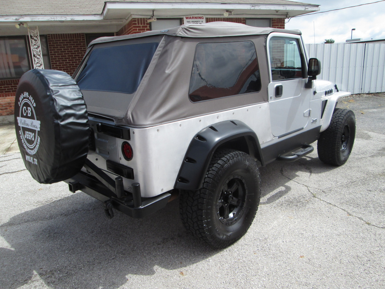 SOLD 2005 Jeep Wrangler LJ custom Stock# 324606