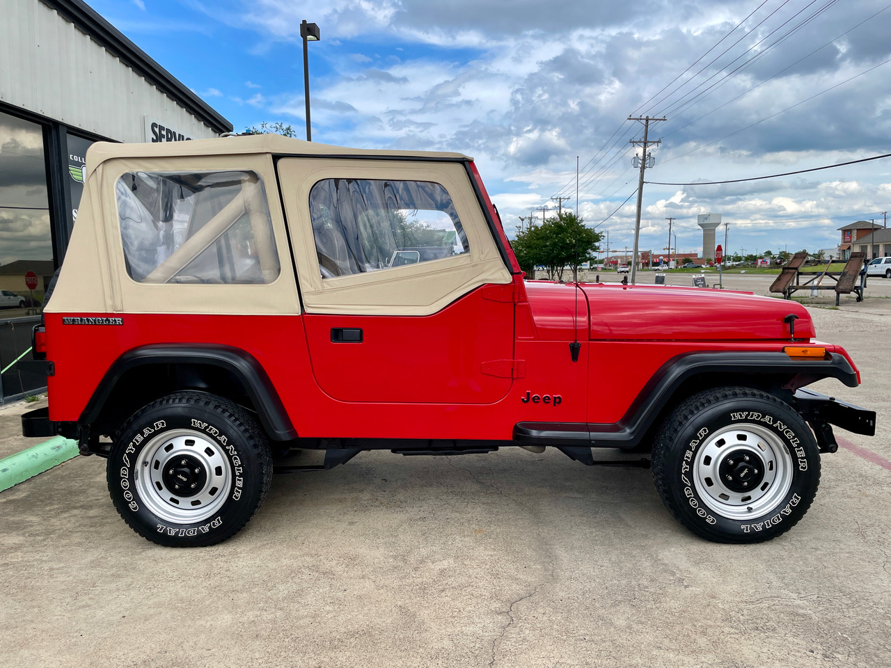 SOLD 1989 Jeep Wrangler YJ #161267