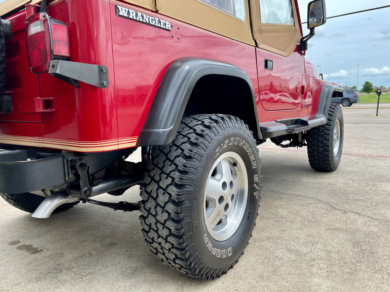 SOLD 1988 Jeep Wrangler YJ #508682 - Collins Bros Jeep