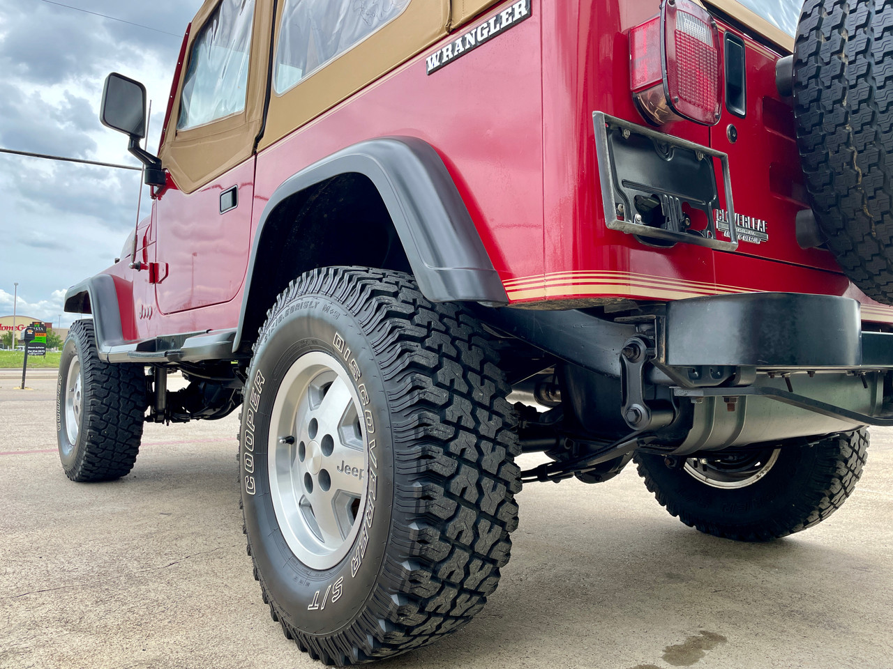 SOLD 1988 Jeep Wrangler YJ #508682 - Collins Bros Jeep