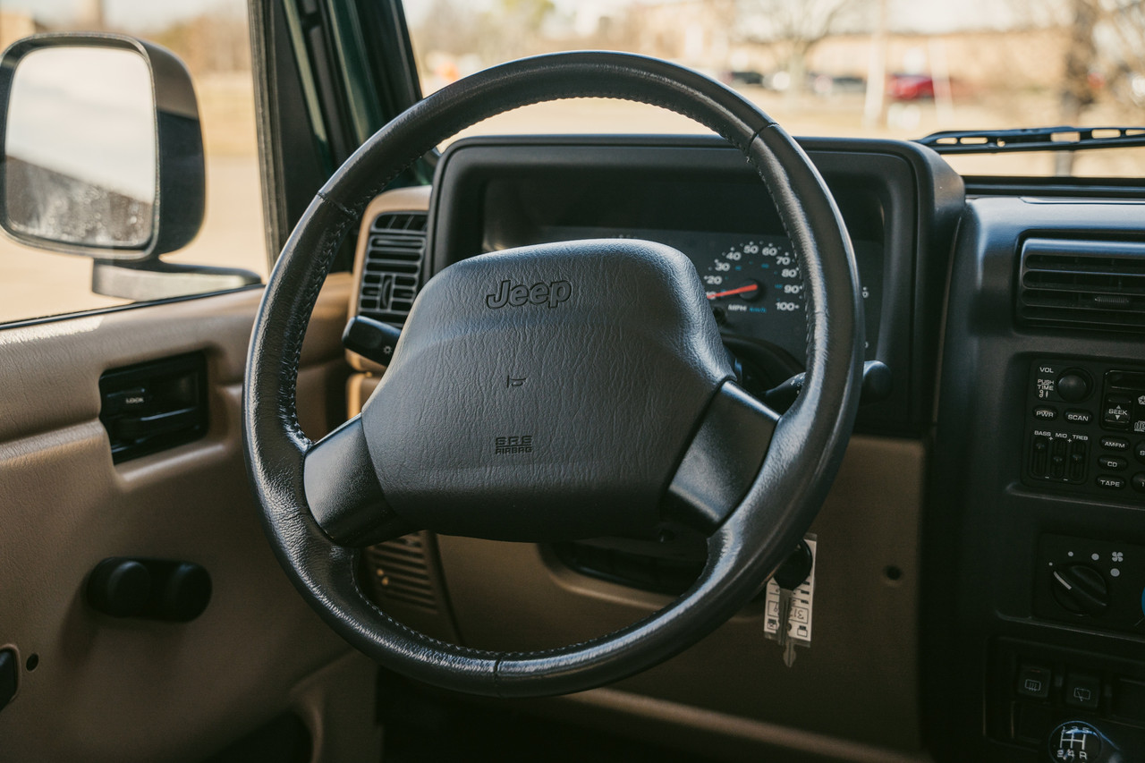 SOLD 2001 Jeep Wrangler TJ Sport #317039