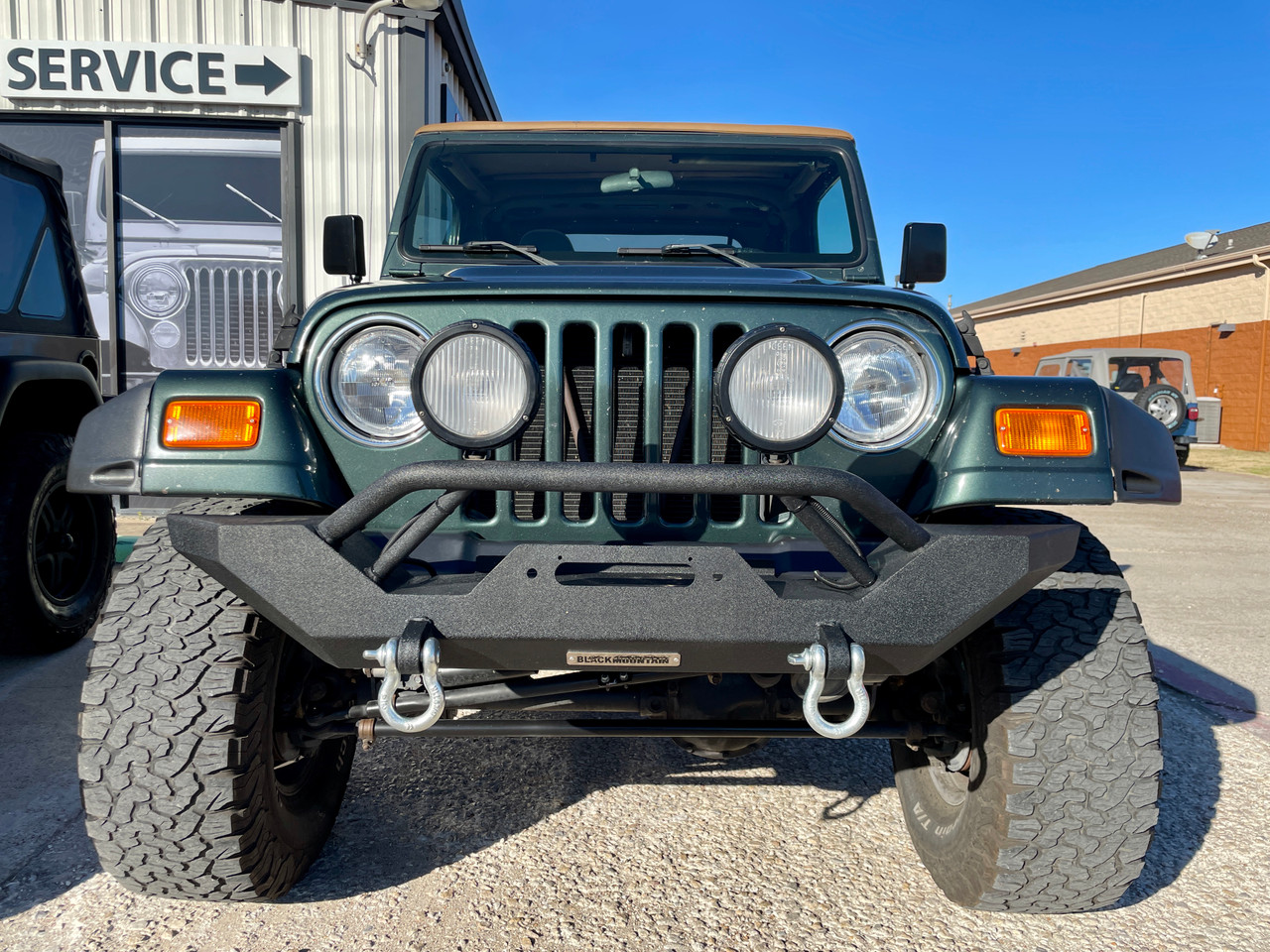 SOLD  2002 Jeep Wrangler TJ Sahara #736147