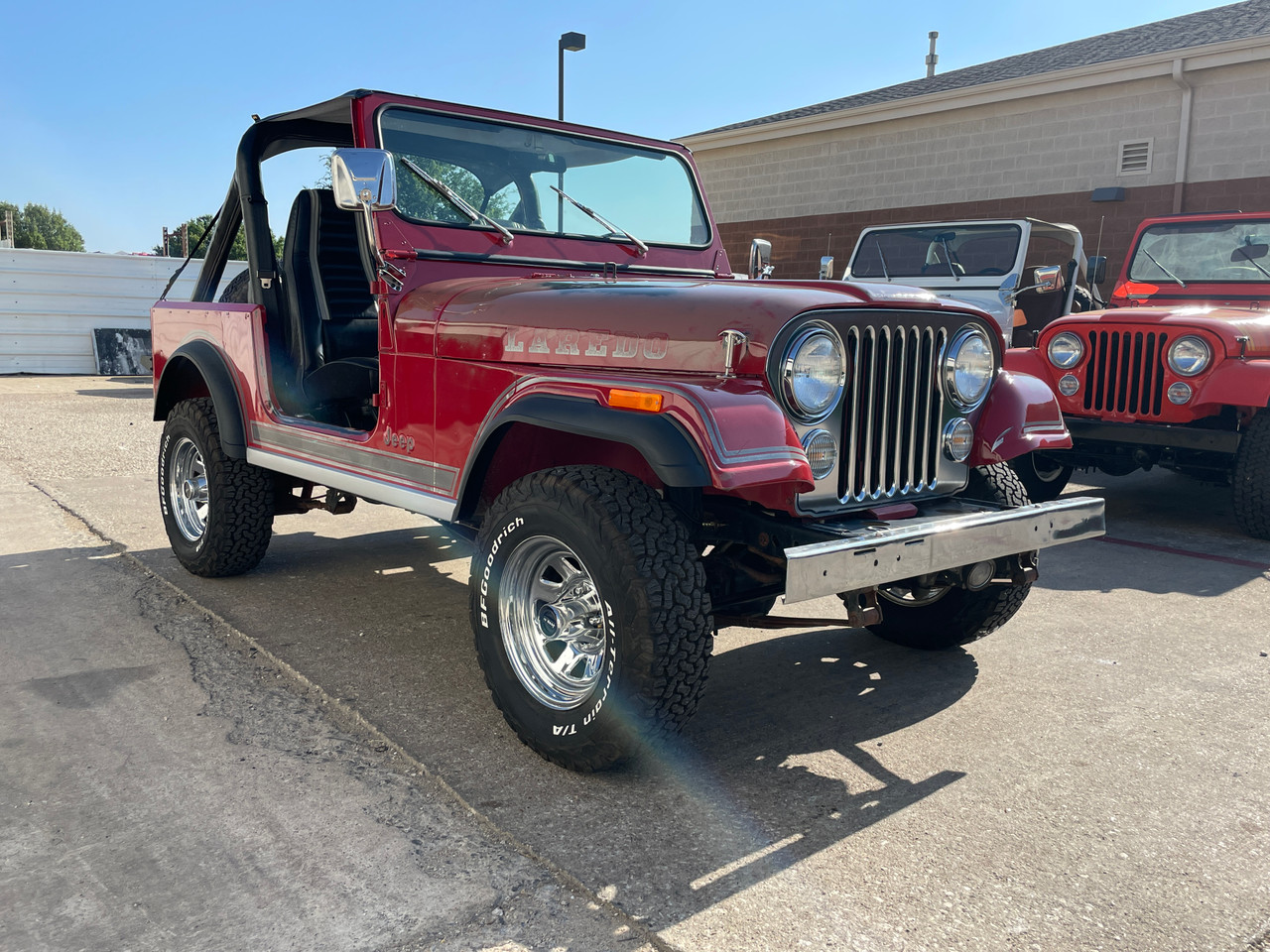 SOLD !!  1982 Jeep CJ7 Laredo Stock# 044417